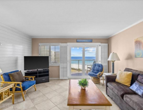 Holiday Surf and Racquet Unit 609